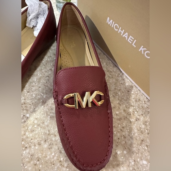 Michael Kors Loafers! New in box! - Picture 4 of 5